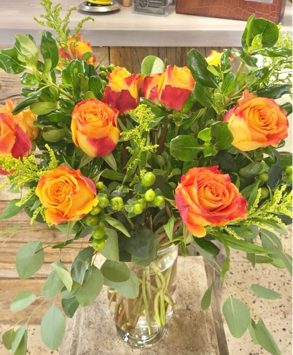 DOZEN SILANTOI ROSES  ARRENEGMENT 