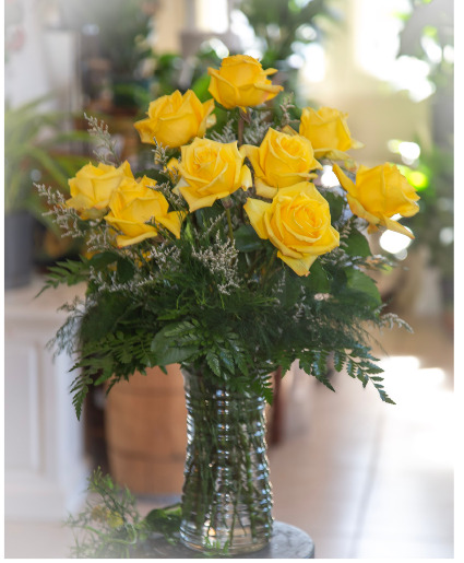 Dozen Yellow Roses  Arrangement
