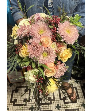 Draping Bouquets Weddings