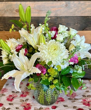 Dreamy Delight Fresh Flower arrangement