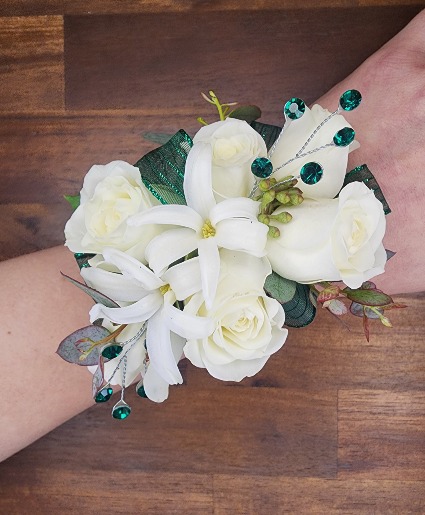 Dreamy Delight Corsage