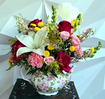 Dressed To Impresse Bouquet  in Vacaville, CA | Vior Floral Art