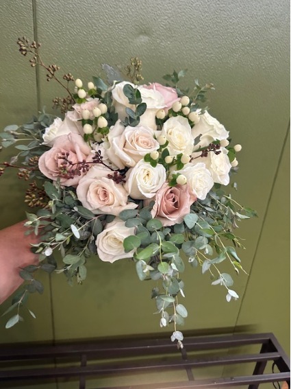DUSTY PINK BEAUTY TBRIDAL BOUQUET