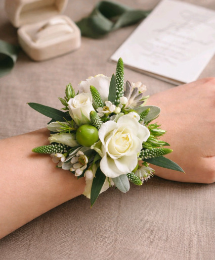 ELEGANCE  Corsage