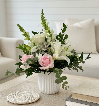 Elegant Blooms 