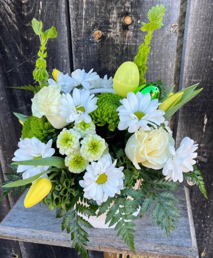 Elegant Easter Basket Centerpiece, Basket