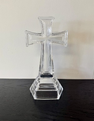Elegant Glass Cross 8" 