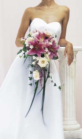 Elegant Stargazer Bouquet Pink Stargazer Lilies & Roses