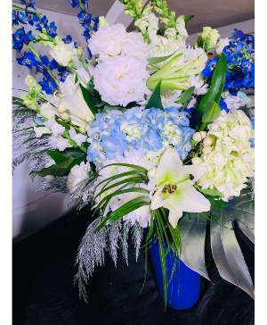 ELEGANT SYMPATHY FLOWERS  FUNERAL 