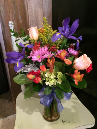 Enchanted Garden Mix Floral Arrangement 