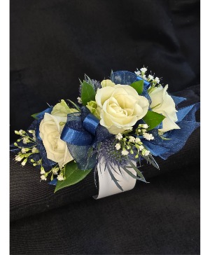 Endless Spirit Wristlet Corsage