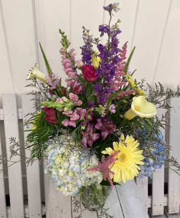 English Tea Party Floral Arrangement in Darien, CT | DARIEN FLOWERS