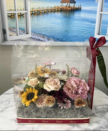 Sweetheart Blossom Box Forever Flowers in Sugar Land, TX | BOUQUET FLORIST