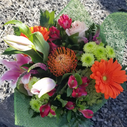 European Handtied With Tropical 
