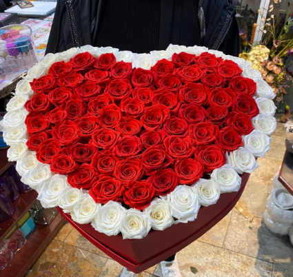 Everlasting Real Roses Heart Box WOW arrangement 