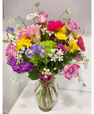 Exploding Color Mixed Arrangement