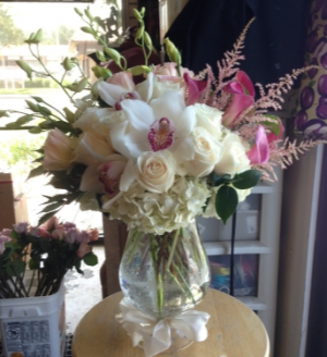 Exquisite Passion Vase Arrangement