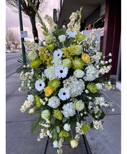 Exquisite Tribute Standing Spray 