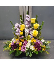"Faithful"-Flower/Figurine Arrangement 2Day Notice 145.95