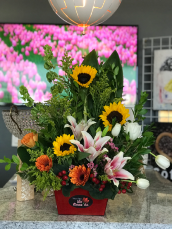 Fall & Beautiful Fresh Arrangement