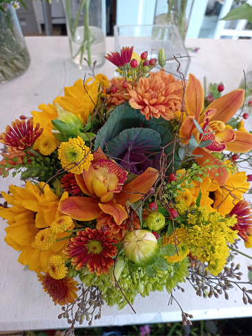 Fall Beauty Premium Designer's Choice in Glastonbury, CT | THE FLOWER DISTRICT