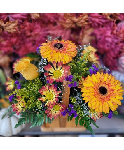 Fall Festival Table Arrangement