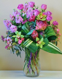 FASHIONABLY FABULOUS Arrangement of Flowers