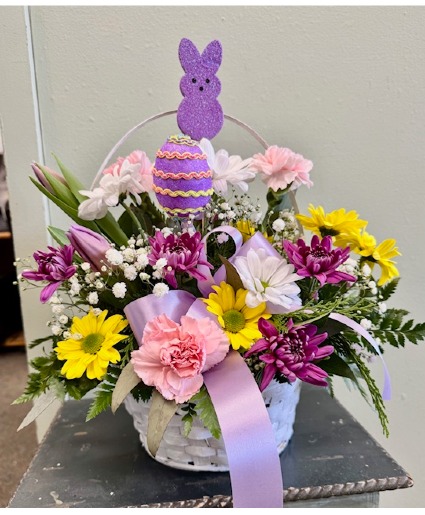 FAVORITE PEEPS BASKET ARRANGEMENT