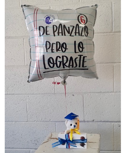 Felicidades Graduado • De Panzaso Pero Lo Lograste Gift Bundle