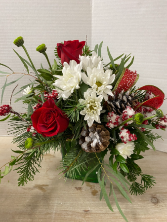 C100 - Festive Christmas Cube Arrangement