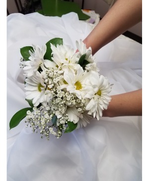 Field of green handheld bouquet