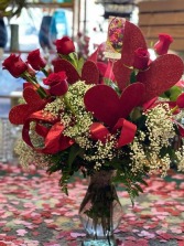 FIT FOR A QUEEN! RED ROSES
