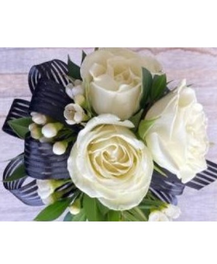 Five Mini Rose Classic Corsage 