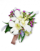 Flawless Corsage Corsage/Boutonniere