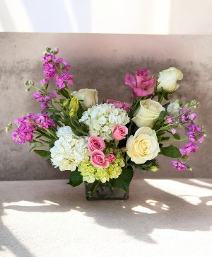 Flawlessly Fresh and Pink Vase Arrangement 