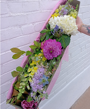 Seasonal Flower Box Create your own arrangement in Glastonbury, CT | THE FLOWER DISTRICT