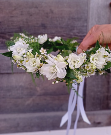 Flower Crown  Designer's Choice in Glastonbury, CT | THE FLOWER DISTRICT