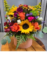 Flower Hat Box (24 Hour Notice) 75.95 85.95 100.95 (shown at $100.95)