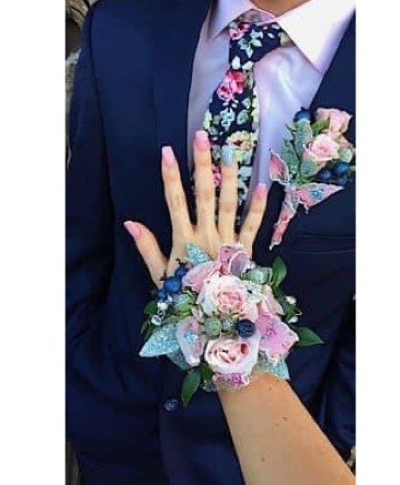 Corsages - Heavenly Florist - Ozone Park, NY Corsages - Heavenly Florist - Ozone Park, NY