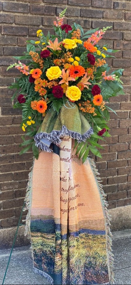 Flower topped throw spray