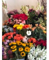 Fluer Du’ Jour Designer’s Choice Vase Arrangement