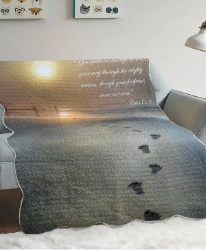 FOOTPRINTS QUILTED THROW 