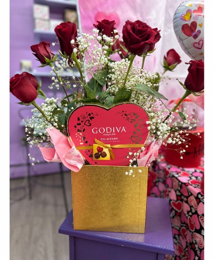 Forever yours  Roses and cholcolate