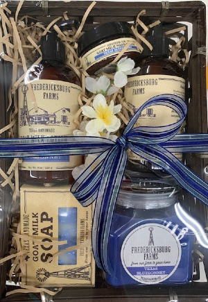 Fredericksburg Farms Scents Basket