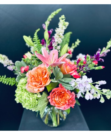 Free Spirit Dreamer Floral Design in Fenton, MI | FENTON FLOWERS & EVENTS