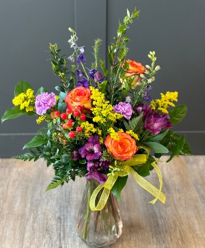 Free Spirit Floral Arrangement 
