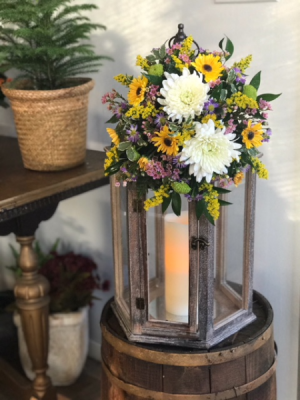 Fresh Arrangement on Lantern Fresh; Gift