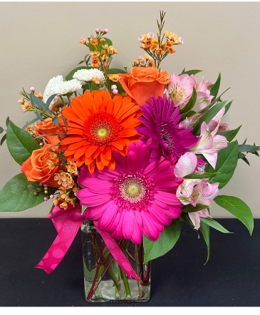 Fresh as a daisy Floral Arrangement in Glenwood, MN | The Flower Co.