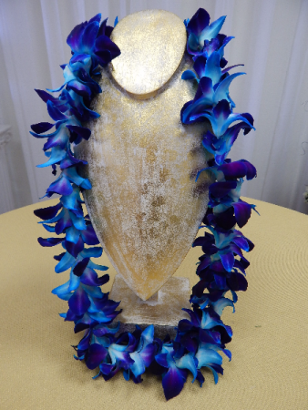 Fresh blue dendrobium orchid garland  or "lei" 
