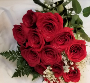 Fresh bouquet of roses 